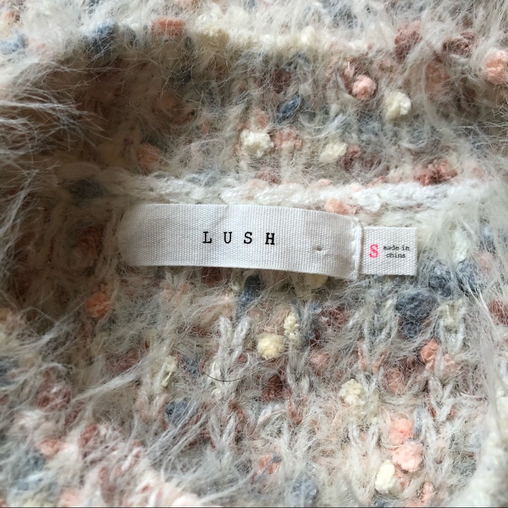 Lush Patterned Sweater - Picture 4 of 4